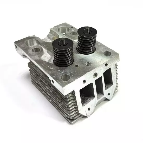 Головка Т-25,Т-40 старого зразку (вир-во Польща) Д144-1003008